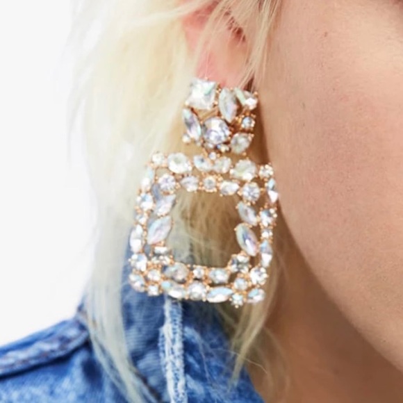 Rhinestone Square Earrings - Picture 3 of 4